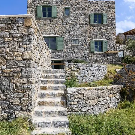 Aquadise Seaview Pool - Three Bedrooms