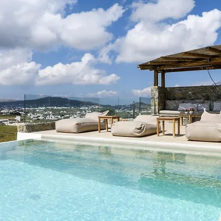 Aquadise Seaview Pool - Three Bedrooms *