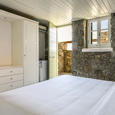 Aquadise Seaview Pool - Three Bedrooms Kalafatis