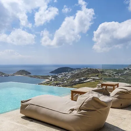 Aquadise Seaview Pool - Three Bedrooms